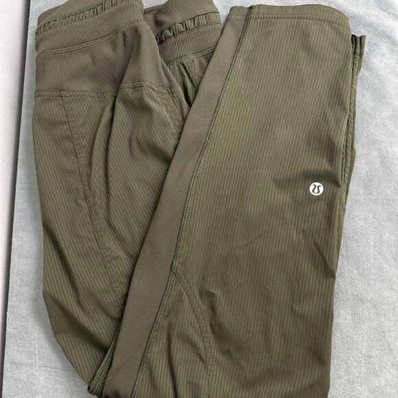 Lululemon Dance Studio Pants Dark Olive Pinstripe Size 4 Drawstring Ankle 25" - Picture 7 of 11